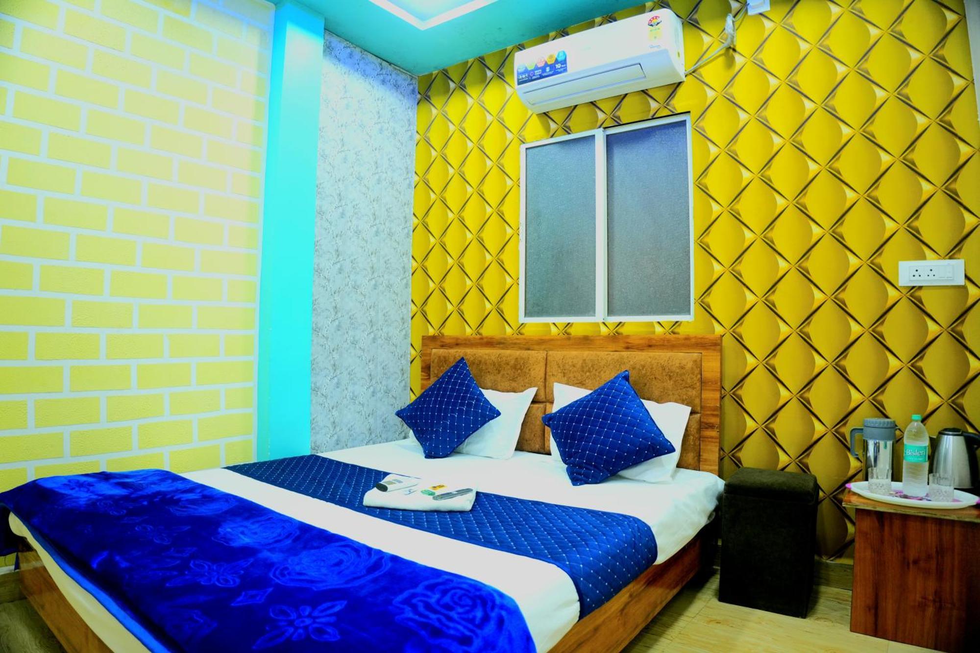 Hotel Ganraj Ujjain Exterior photo